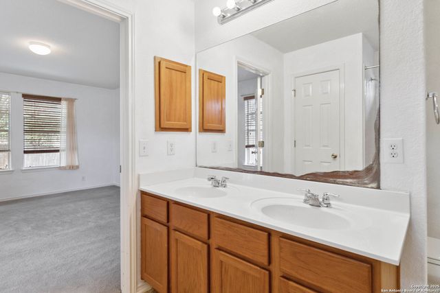5302 Duke Field, San Antonio, TX 78227