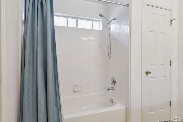 5302 Duke Field, San Antonio, TX 78227