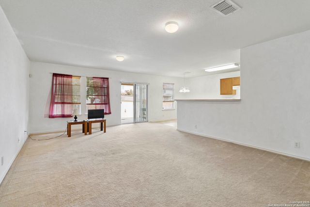 5302 Duke Field, San Antonio, TX 78227