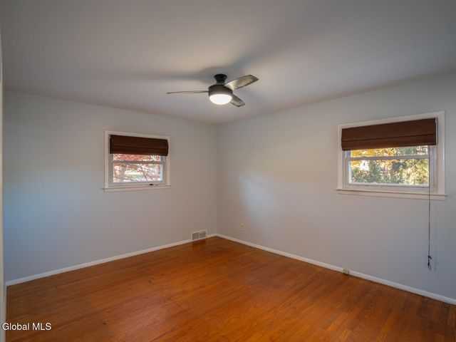 930 Riverview Road, Niskayuna, NY 12309