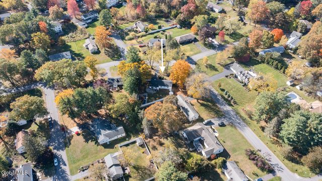 930 Riverview Road, Niskayuna, NY 12309