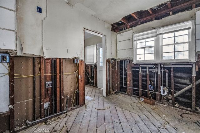 3403 Stocker, Los Angeles, CA 90008