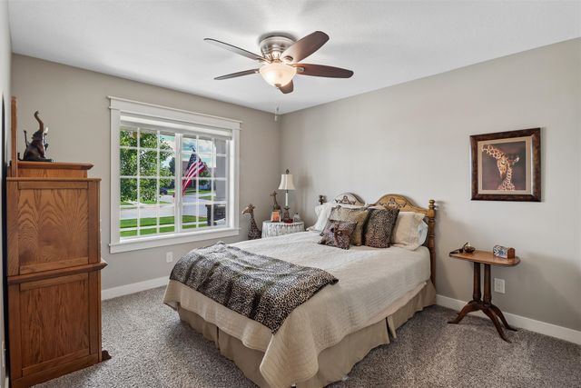 2812 NW 43rd Street, Ankeny, IA 50023