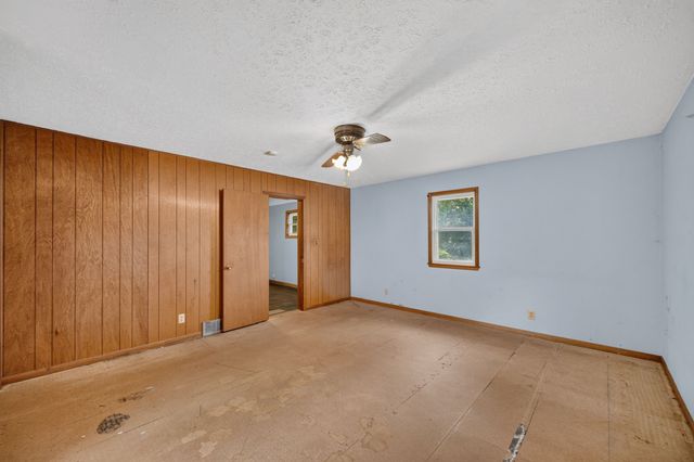 206 Davis Avenue, Des Moines, IA 50315