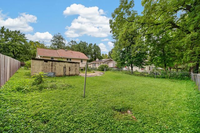 206 Davis Avenue, Des Moines, IA 50315