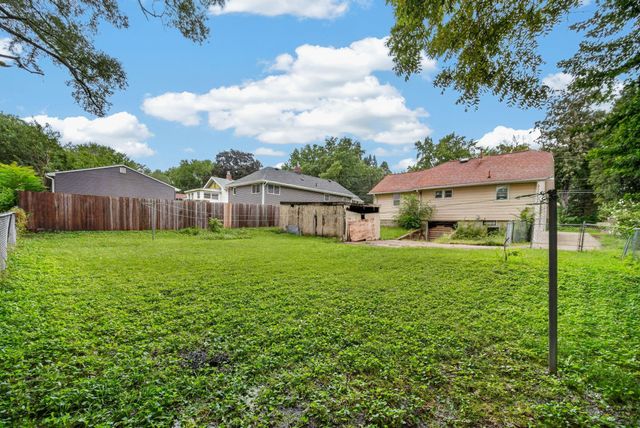 206 Davis Avenue, Des Moines, IA 50315