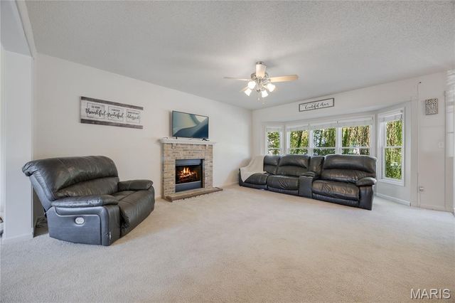 2756 Dunvegan Drive, Dardenne Prairie, MO 63368