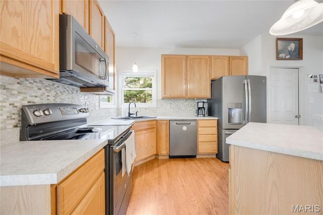 2756 Dunvegan Drive, Dardenne Prairie, MO 63368