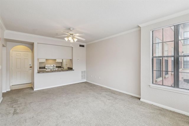 911 N ORANGE AVENUE 438, Orlando, FL 32801