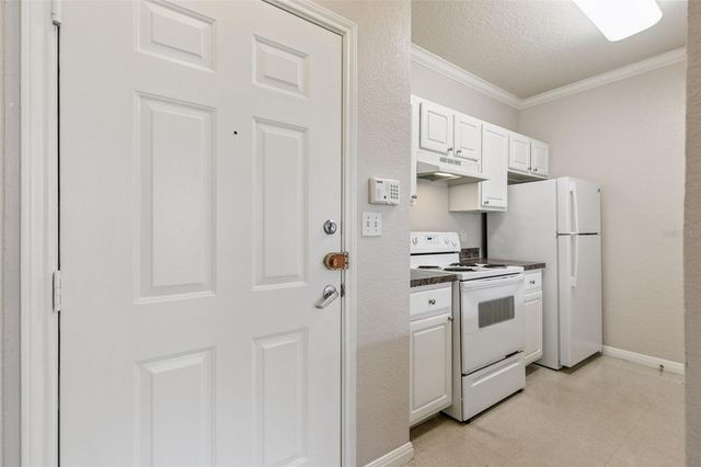 911 N ORANGE AVENUE 438, Orlando, FL 32801