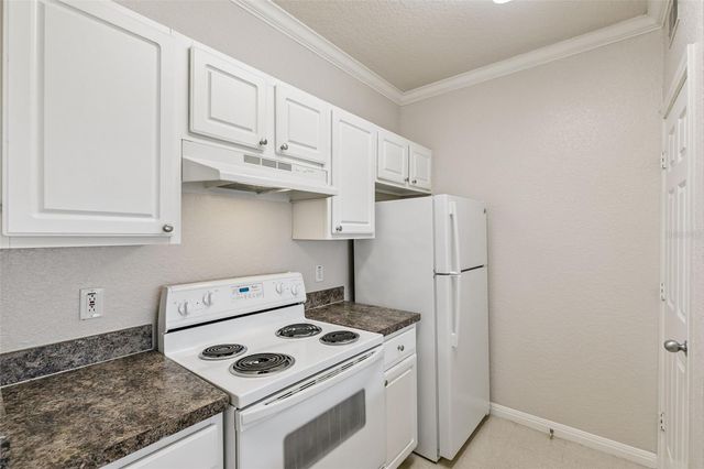 911 N ORANGE AVENUE 438, Orlando, FL 32801
