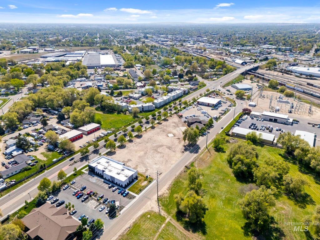 216 N. Broadmore Way, Nampa, ID 83687 photo 11