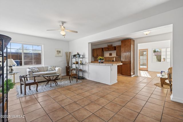 3022 E Seneca Street, Tucson, AZ 85716