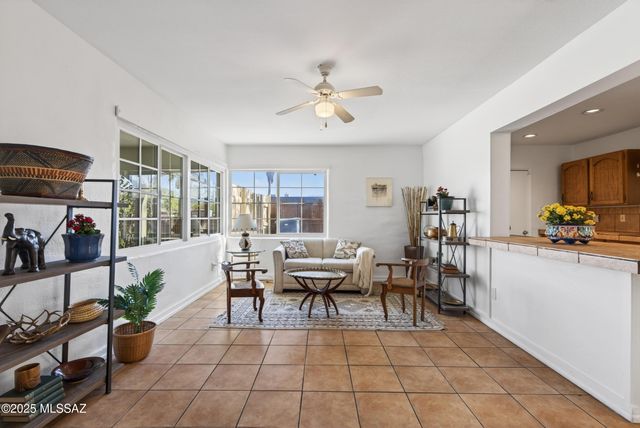 3022 E Seneca Street, Tucson, AZ 85716