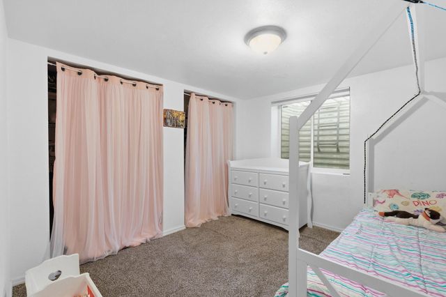 5917 N Addison St, Spokane, WA 99208