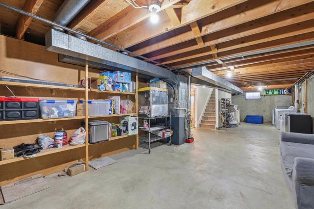 5917 N Addison St, Spokane, WA 99208