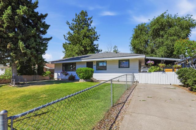 5917 N Addison St, Spokane, WA 99208
