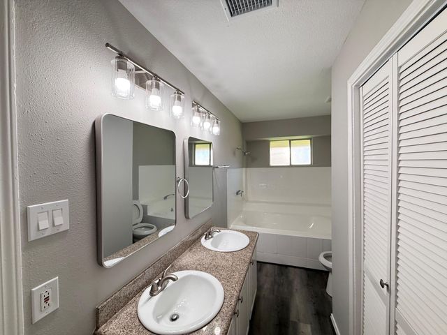 946 Pennygent Lane, Channelview, TX 77530
