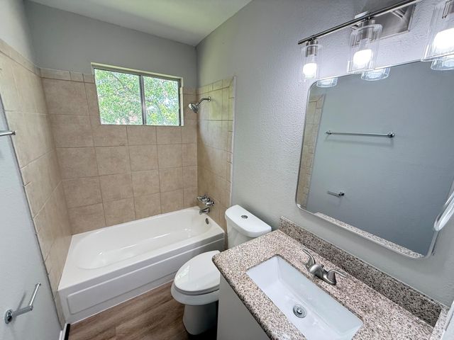 946 Pennygent Lane, Channelview, TX 77530