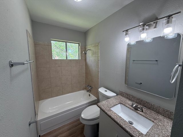 946 Pennygent Lane, Channelview, TX 77530