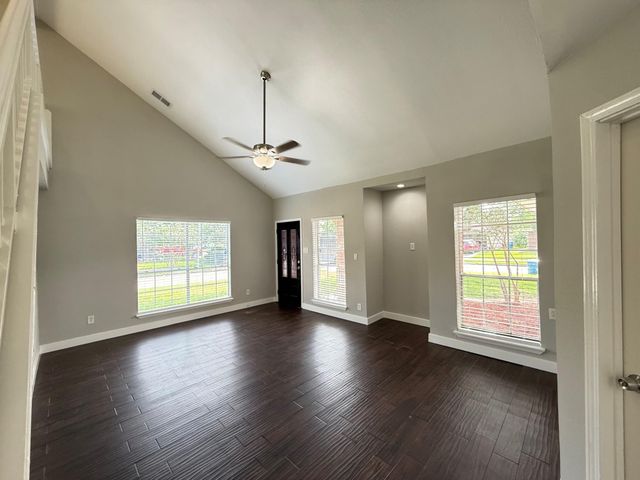 946 Pennygent Lane, Channelview, TX 77530