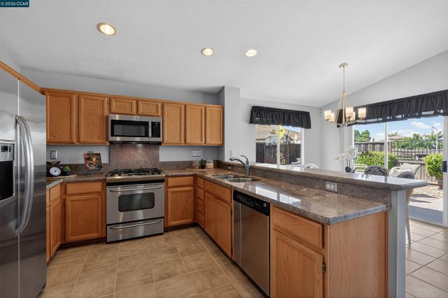 549 Burdick Dr, Bay Point, CA 94565