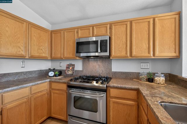 549 Burdick Dr, Bay Point, CA 94565