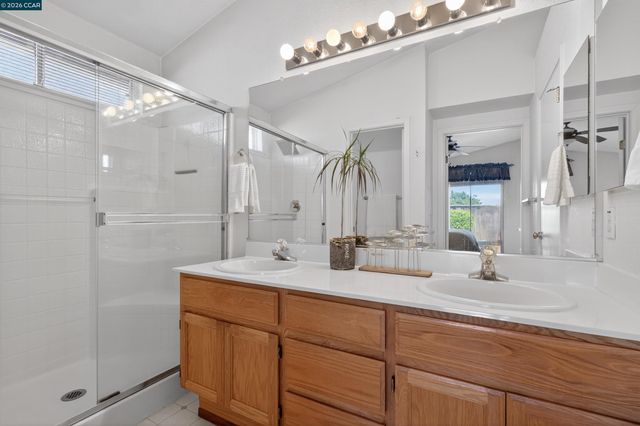 549 Burdick Dr, Bay Point, CA 94565