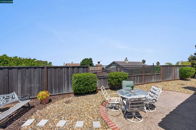 549 Burdick Dr, Bay Point, CA 94565