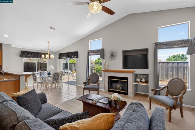 549 Burdick Dr, Bay Point, CA 94565