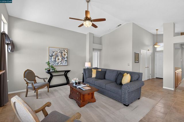 549 Burdick Dr, Bay Point, CA 94565