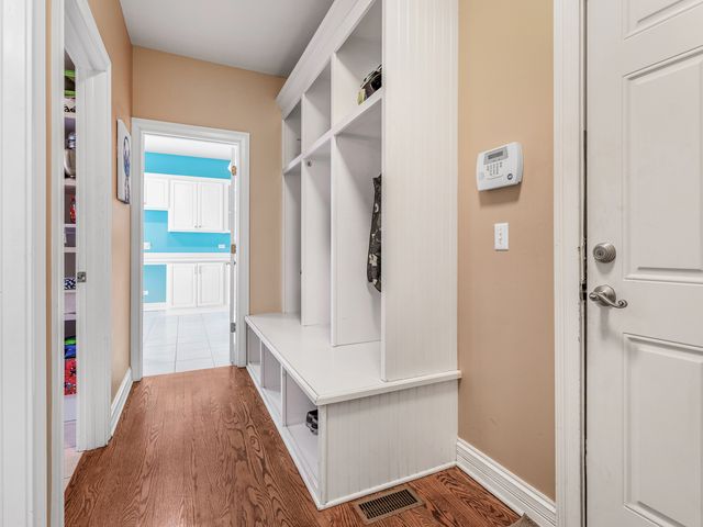 3760 Bunker Hill Drive, Algonquin, IL 60102