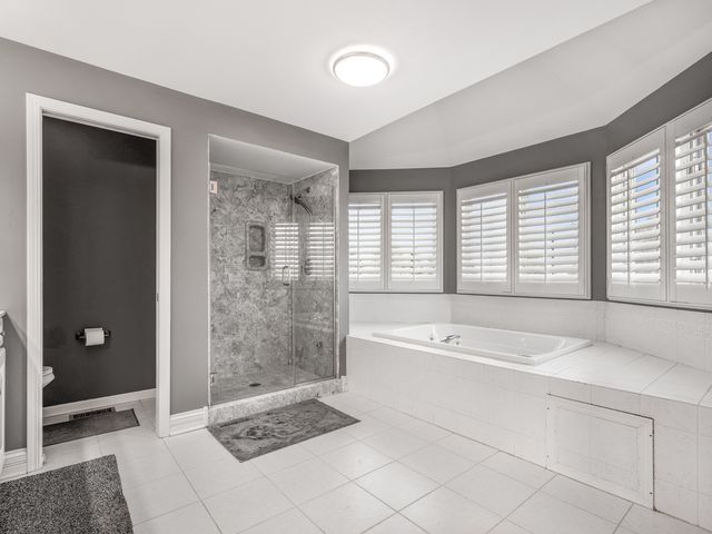 3760 Bunker Hill Drive, Algonquin, IL 60102