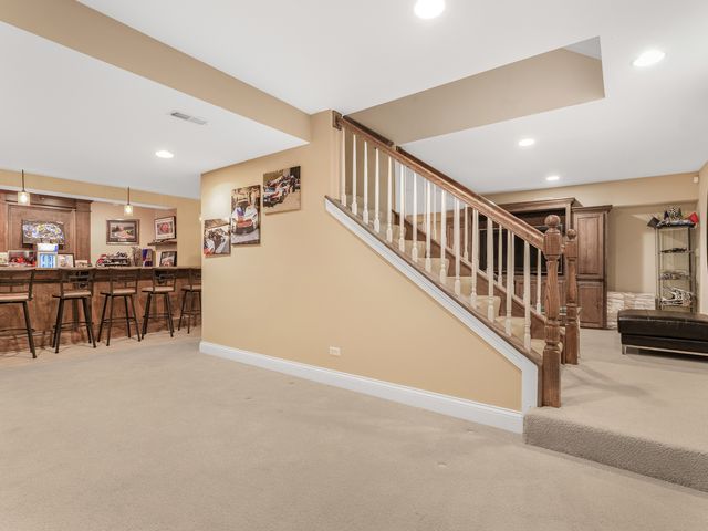 3760 Bunker Hill Drive, Algonquin, IL 60102