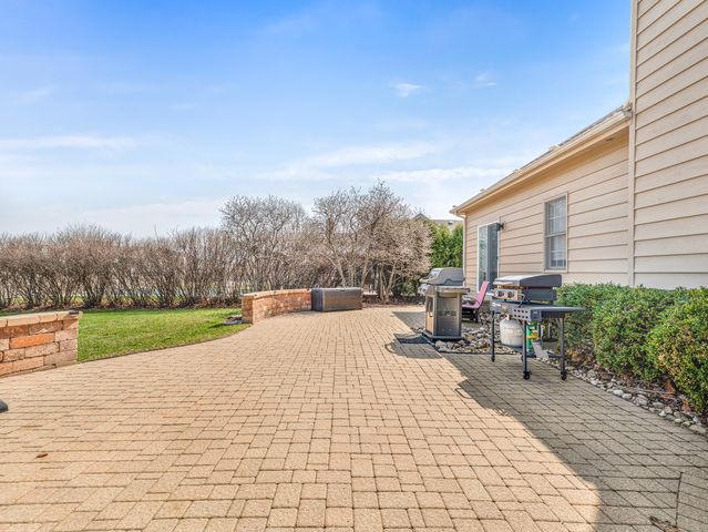 3760 Bunker Hill Drive, Algonquin, IL 60102