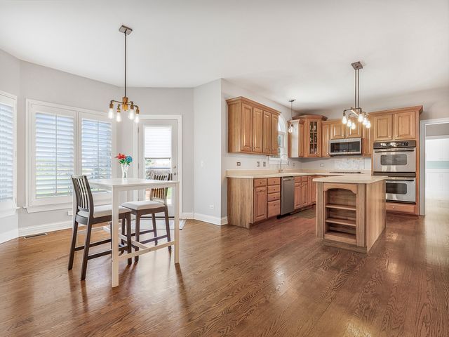 3760 Bunker Hill Drive, Algonquin, IL 60102