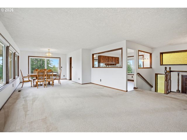 14100 Se 215TH Ct, Damascus, OR 97089