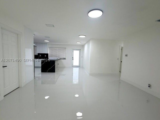 3930 NW 187th St, Miami Gardens, FL 33055