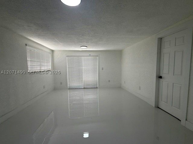 3930 NW 187th St, Miami Gardens, FL 33055