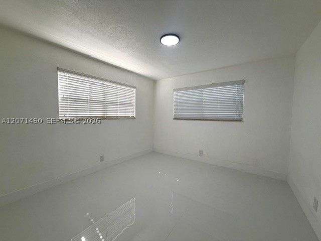 3930 NW 187th St, Miami Gardens, FL 33055