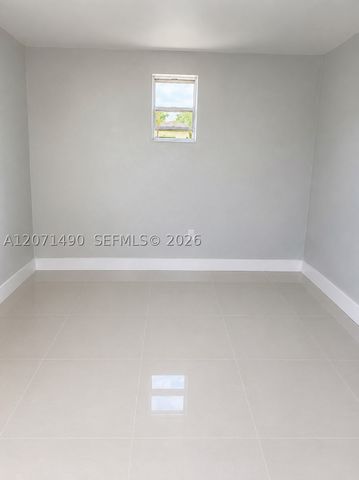 3930 NW 187th St, Miami Gardens, FL 33055