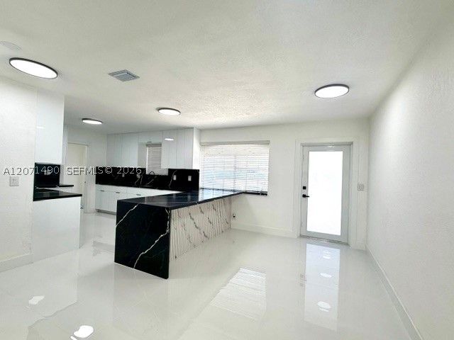 3930 NW 187th St, Miami Gardens, FL 33055