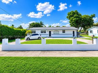 3930 NW 187th St, Miami Gardens, FL 33055