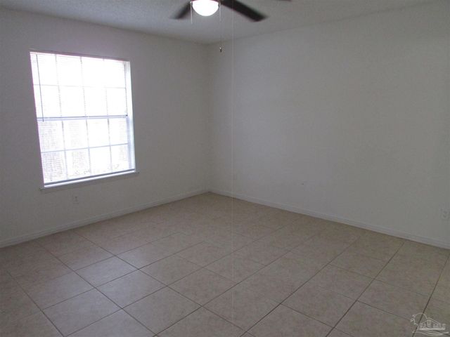 5715 Keystone Rd, Pensacola, FL 32504