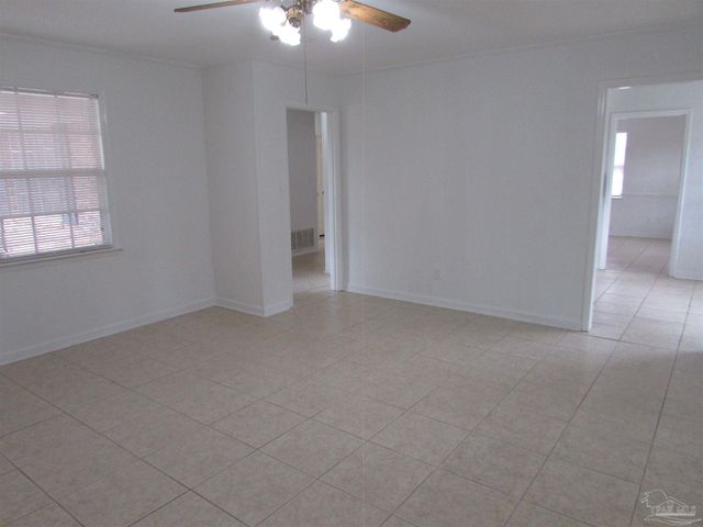 5715 Keystone Rd, Pensacola, FL 32504