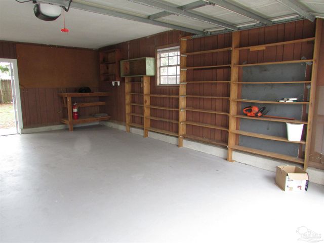 5715 Keystone Rd, Pensacola, FL 32504