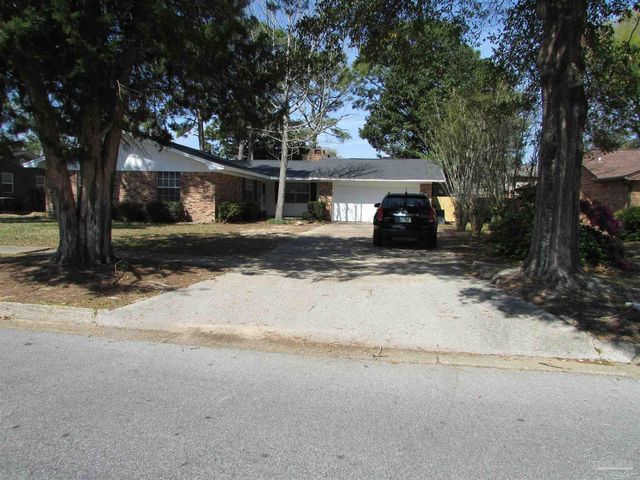 5715 Keystone Rd, Pensacola, FL 32504
