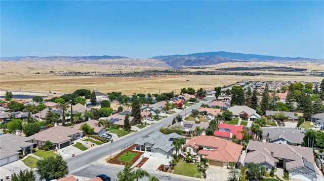 5205 Antares Court, Bakersfield, CA 93306