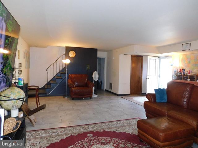 8000 STENTON AVE, Philadelphia, PA 19118