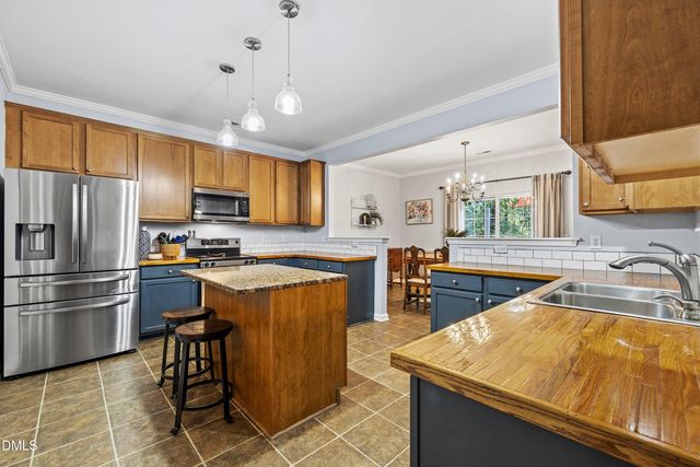 218 River Hills Drive, Clayton, NC 27527